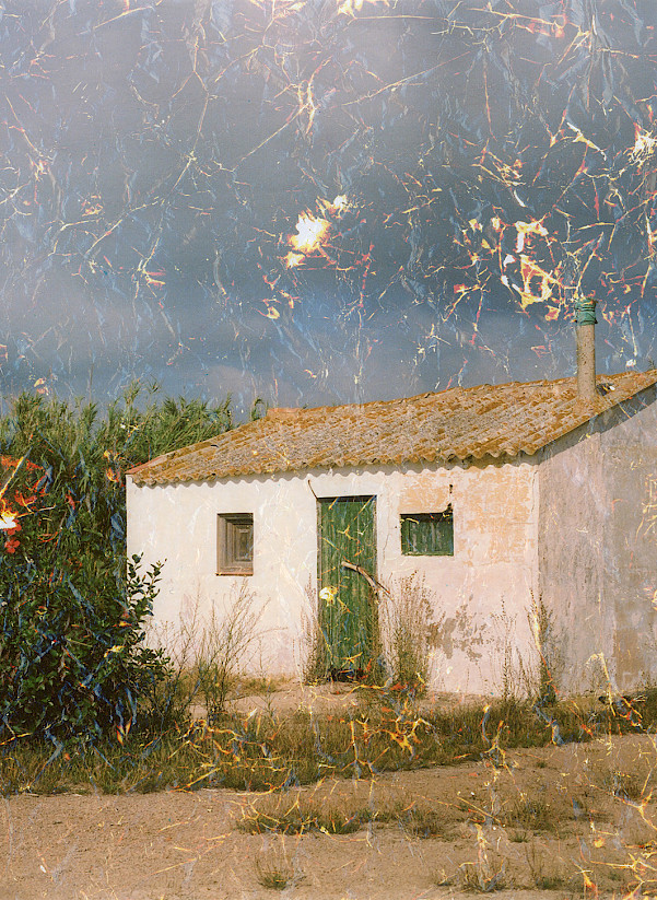 The eye that imagines: Hybrid memory, authenticity and documentary image illustration